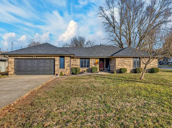 3424 N Darwin Avenue, Springfield, MO 65803