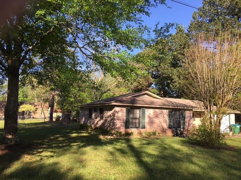 2nd image of 112 Rebellion Rd