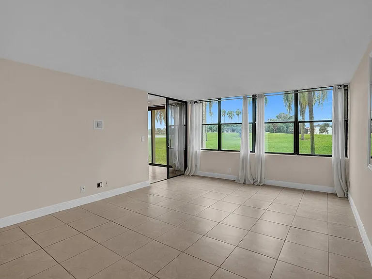 16300 Golf Club Rd #109 — Photo 5