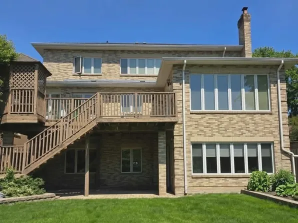122 Centennial Rd, Toronto, ON M1C 1Z5