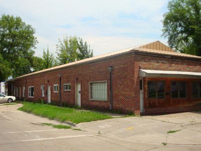 932 N 4th St, Grand Forks, ND, 58203