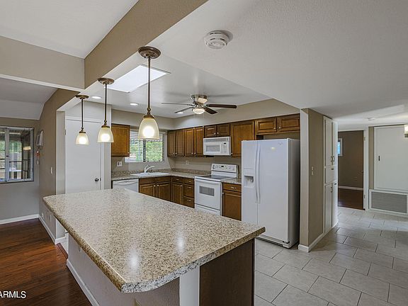 3rd image of 10326 W Charter Oak Dr