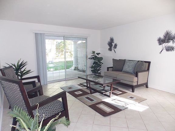 5th image of 2701 E Mesquite Ave Unit B9