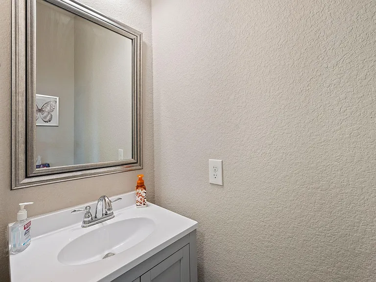 25330 Fallen Acorn Ct — Photo 22