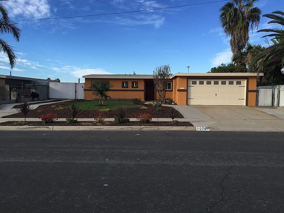 2nd image of 1070 Monterey Ave