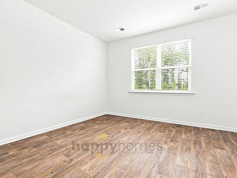 644 Ladywood Dr — Photo 8