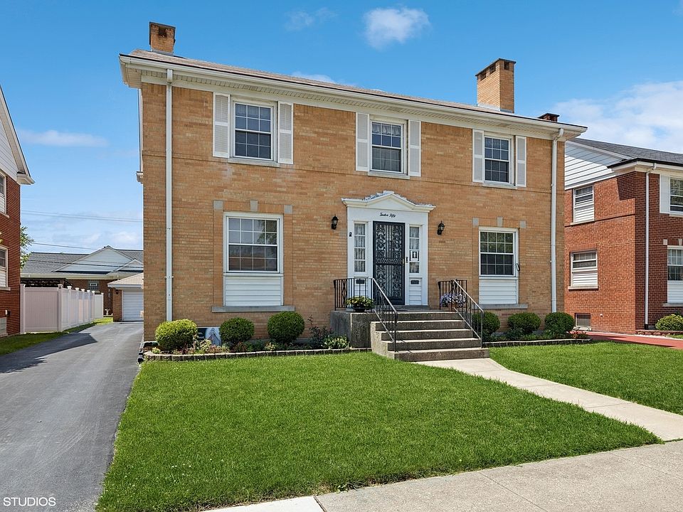 1st image of 1250 Balmoral Ave