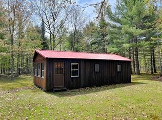 W8001 E Cataline Rd, Pembine, WI 54156