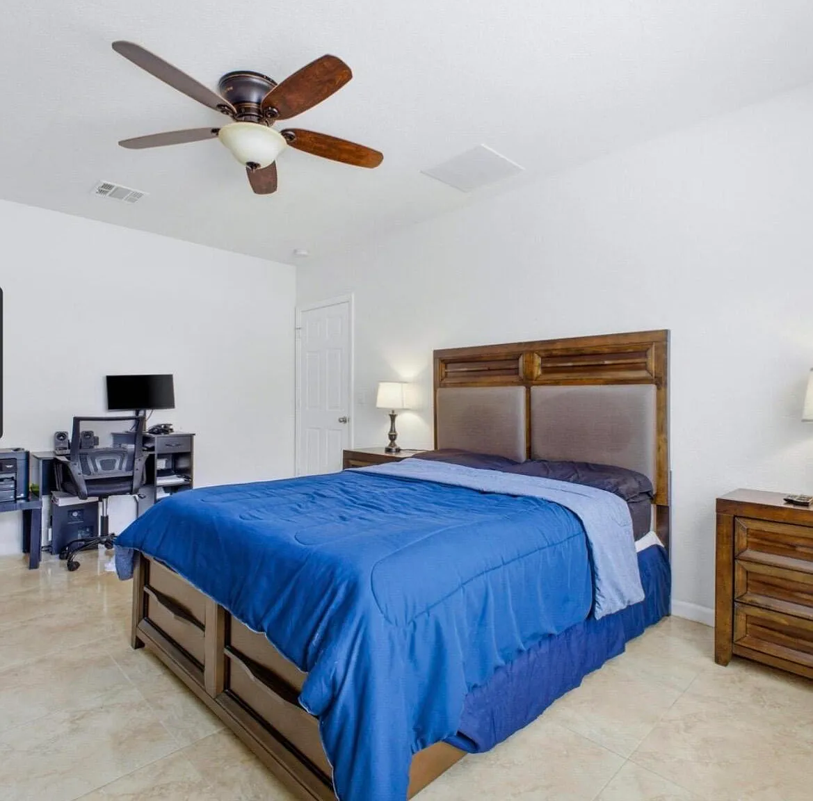 3 bed, 2.0 bath, 1435 sqft, $4,500 — Photo 3