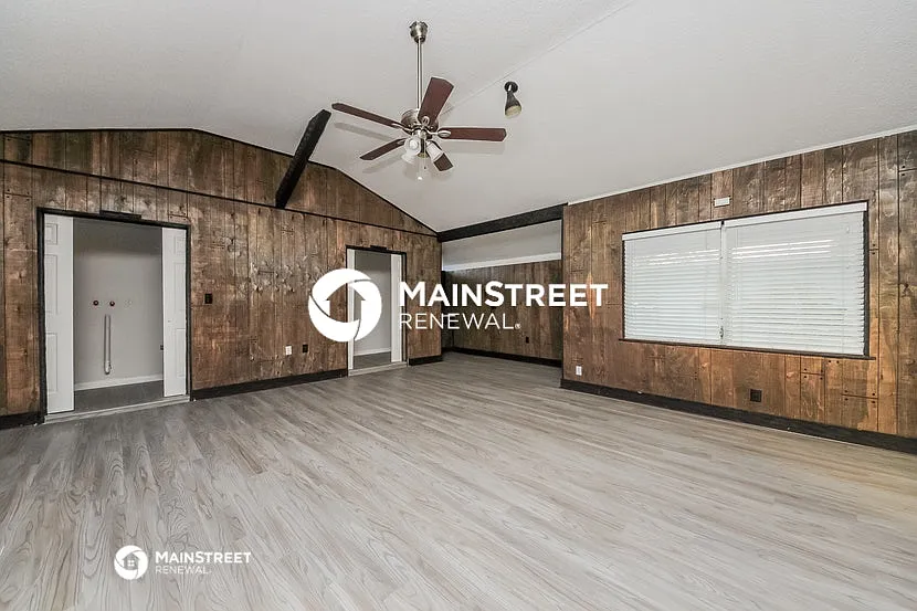 2717 Amsden Rd — Photo 3