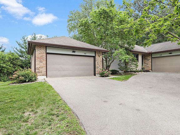 2nd image of 151 Ponwood Cir