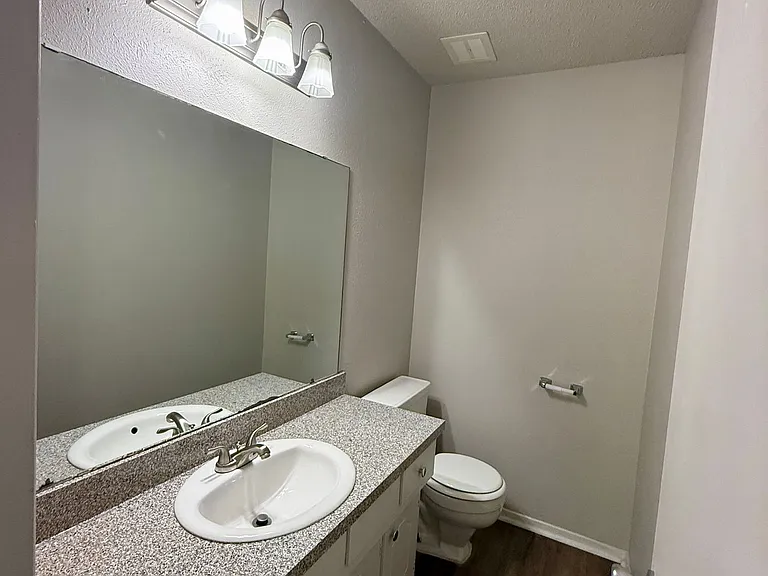 3610 Robinhood Dr — Photo 20