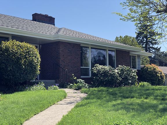 4th image of 12406 SE Guilford Dr