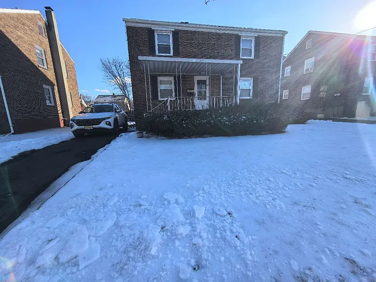 617 Willow Ave #1 — Photo 9