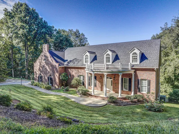 1212 Wahoo Valley Rd, Kingsport, TN 37663