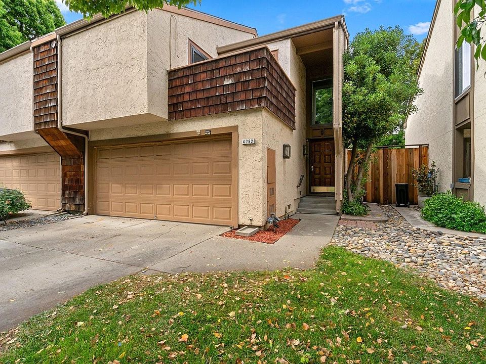 1st image of 4792 Lago Vista Cir