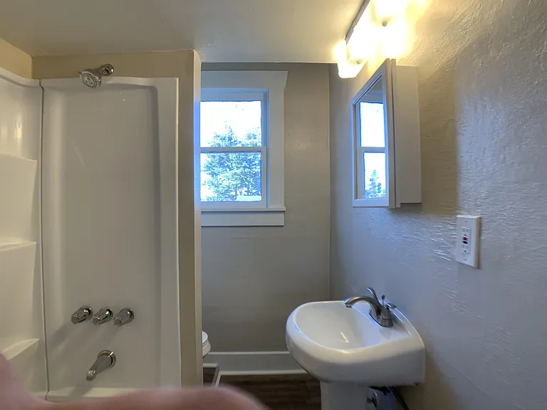 646 Washington Ave #2 — Photo 4