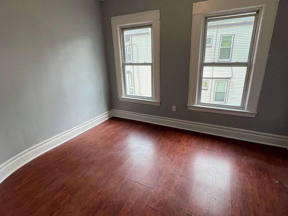 1st image of 384 Sanford Ave Floor 2