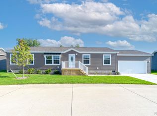 2775 Naples Ct, Lapeer, MI 48446