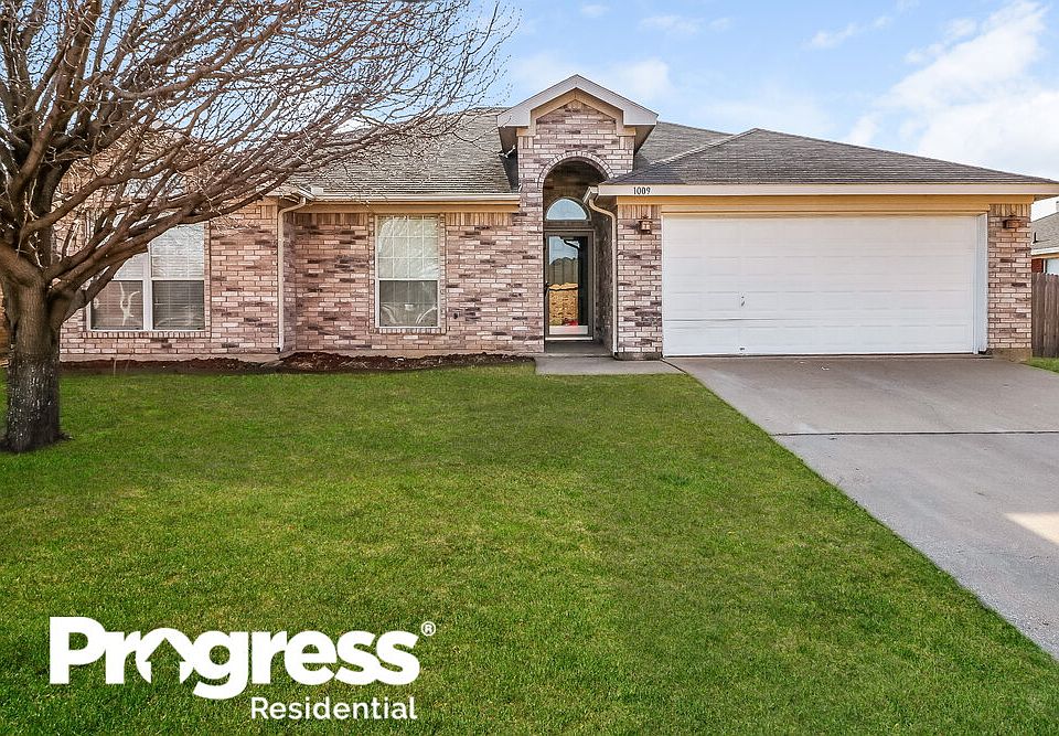 1st image of 1009 Marcia Ln