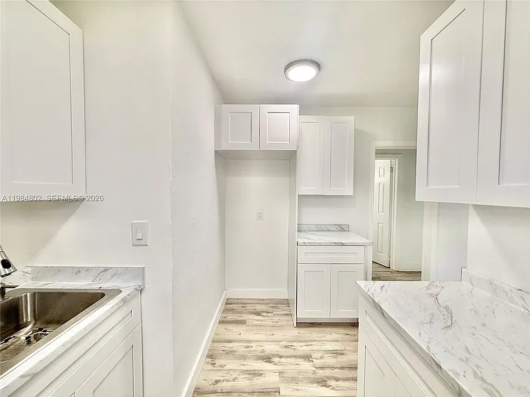 1942 NE 172nd St #1942 — Photo 7