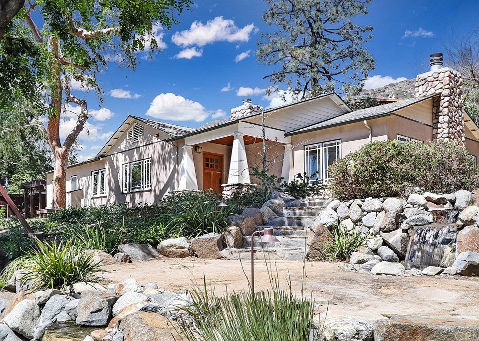 1st image of 2225 Santa Anita Ave