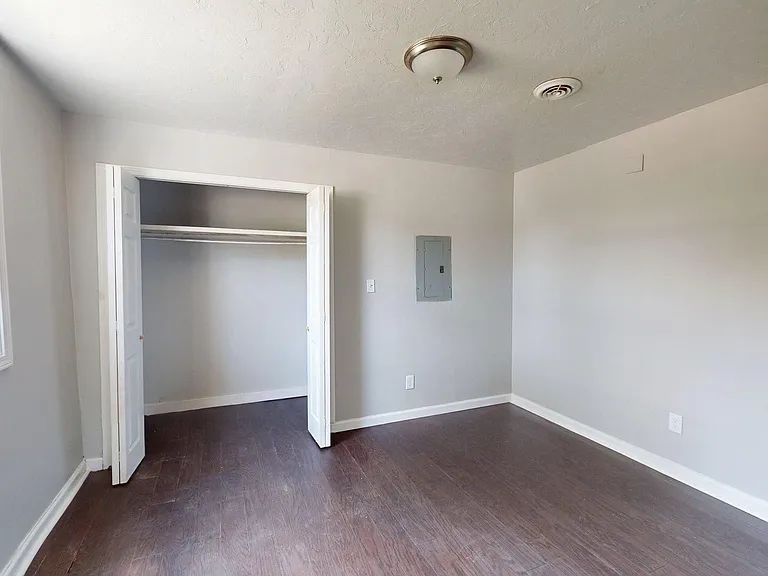 7023 Clark Ave — Photo 10