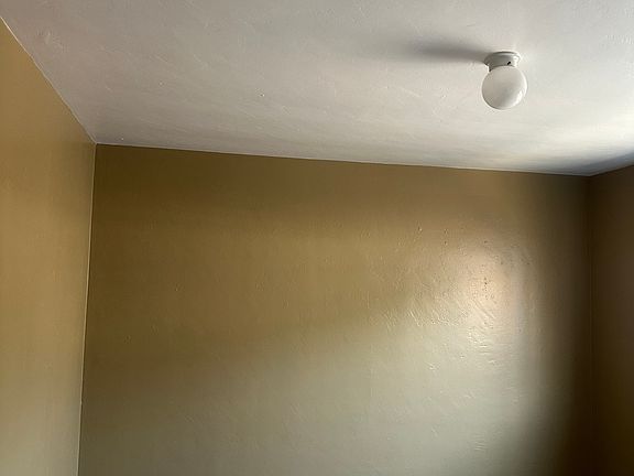 3rd image of 3627 37th St