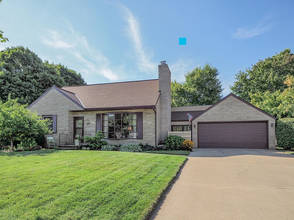 610 Lawrence Drive-100
