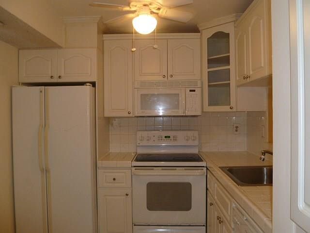 2nd image of 20076 NE 15th Ct