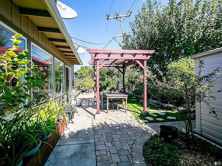 1678 Lodi Ave — Photo 15