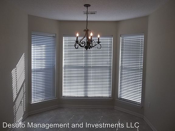 2nd image of 8192 Manhatten Dr