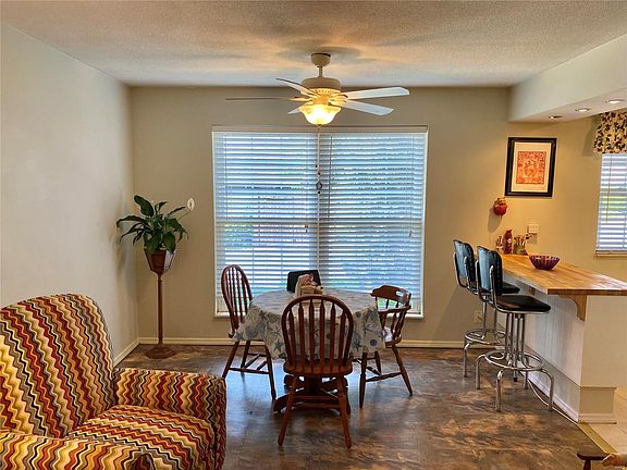 4th image of 3159 Carefree Ln APT C
