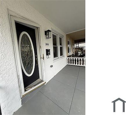 2nd image of 305 E Vernon Rd