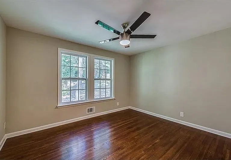 3458 Brookfield Ln — Photo 5