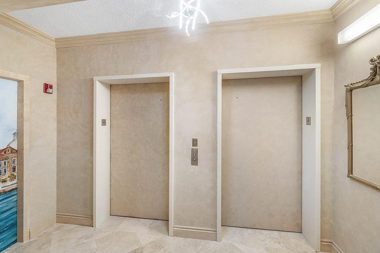 2 bed, 2.5 bath, 2292 sqft, $8,500 — Photo 3