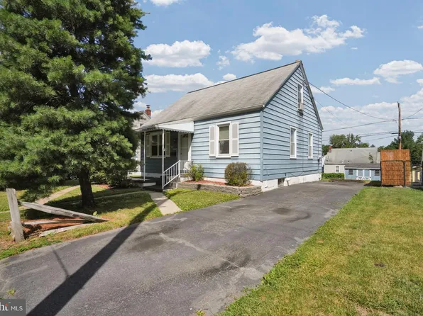 813 N Adams St, Pottstown, PA 19464