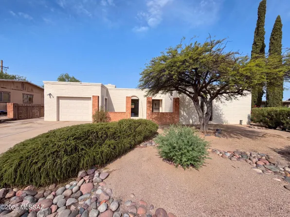 917 N Miller Dr, Tucson, AZ 85710