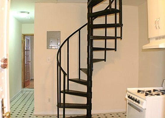 4th image of 422 E 14th St APT 5C