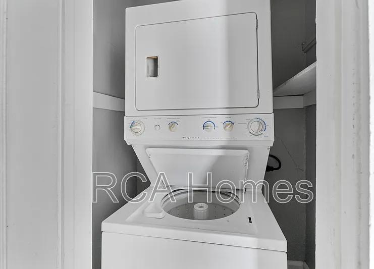 412 N Bradley Ave #2 — Photo 5