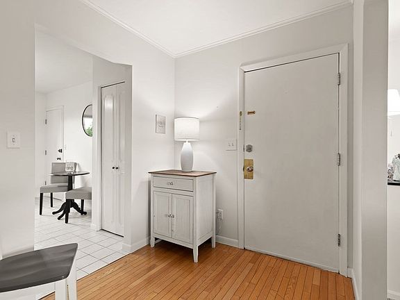 4th image of 5 Bayberry Dr APT 3