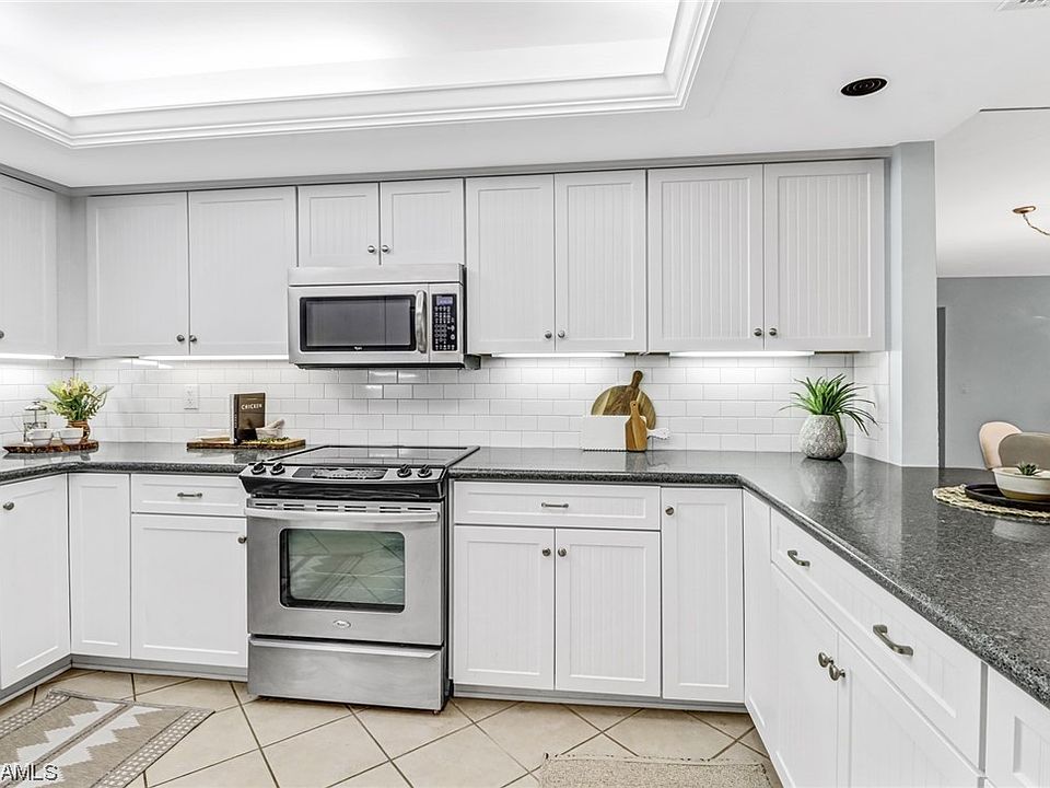 1st image of 4604 Flagship Dr APT 105