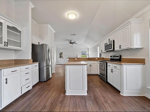 5th image of 2820 Freedom Cir