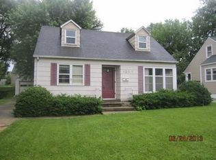 420 Valhigh Rd, West Des Moines, IA 50265