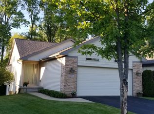 16082 Park Lake Rd, East Lansing, MI 48823