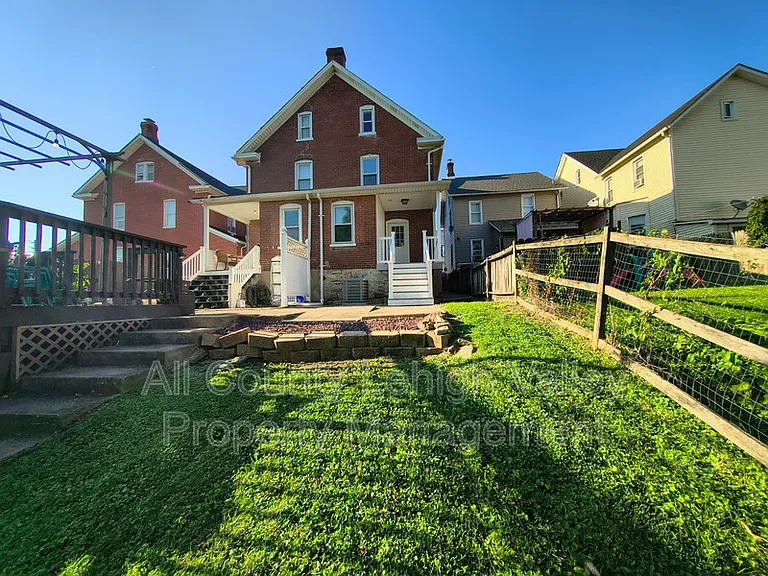 20 E Prospect St — Photo 17