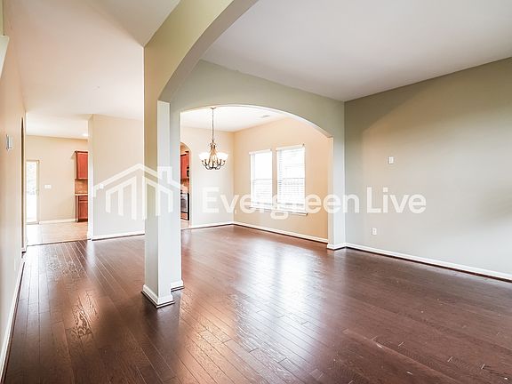 2nd image of 12851 Olmsted Cir
