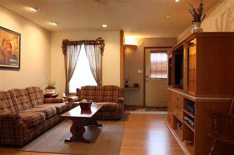 3rd image of 25C PINE Lane