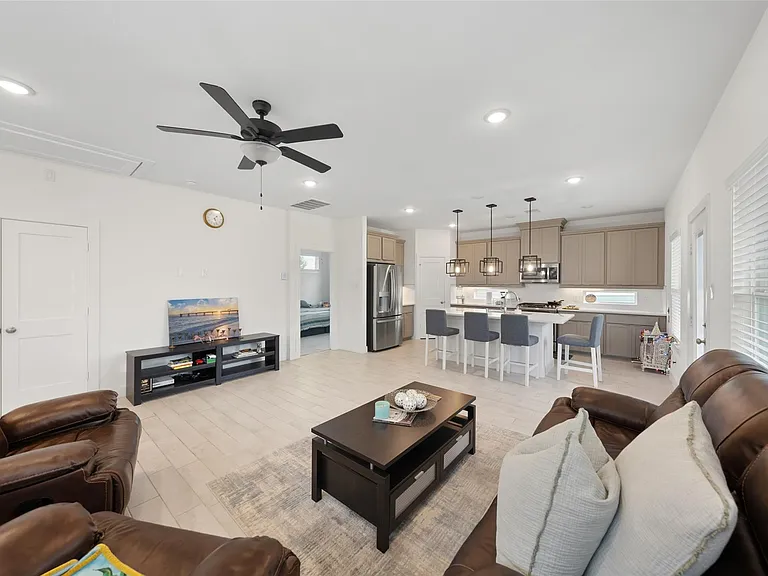 18814 River Overlook Ct — Photo 12