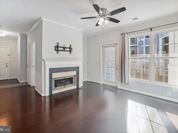 46588 Drysdale Ter Unit 203, Sterling, VA 20165